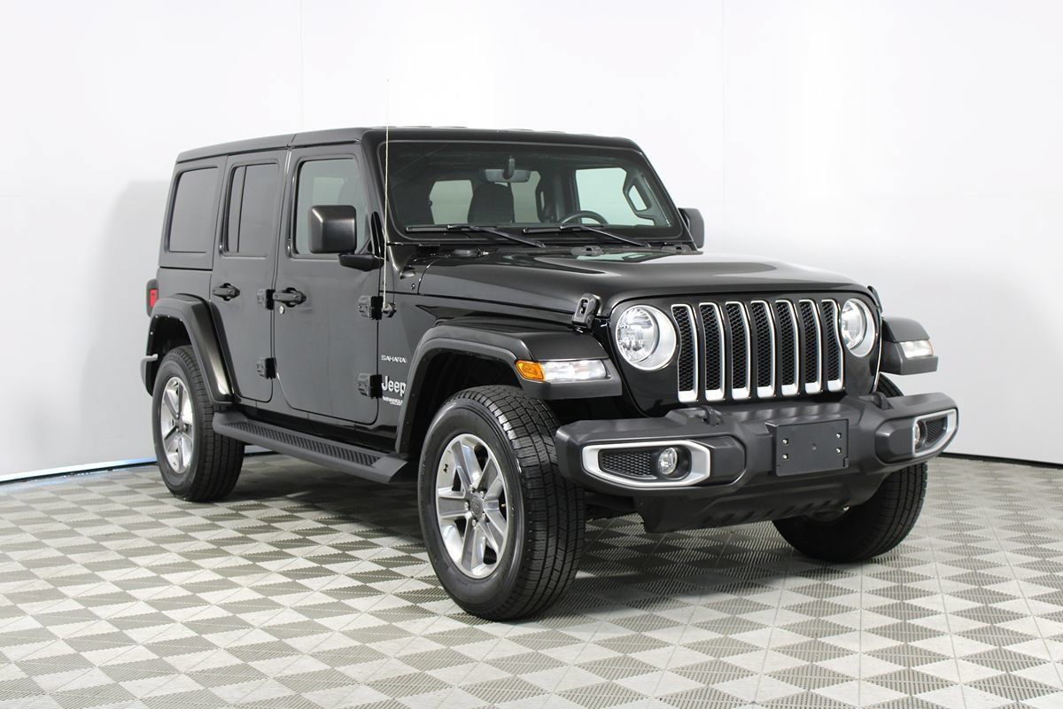 Used 2022 Jeep Wrangler Unlimited Sahara AWD/4WD image 21