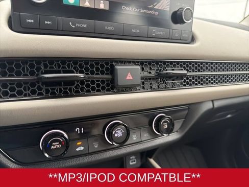 Used 2023 Honda HR-V LX image 17