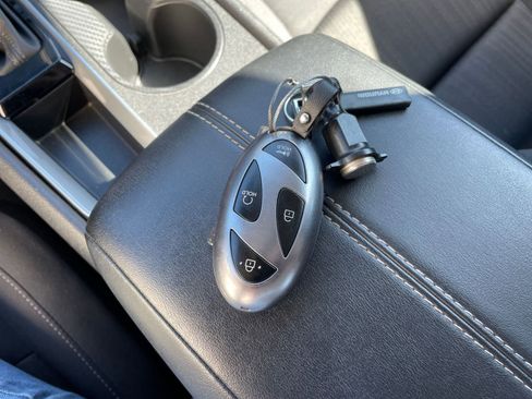 Used 2025 Nissan Altima 2.5 SV image 21