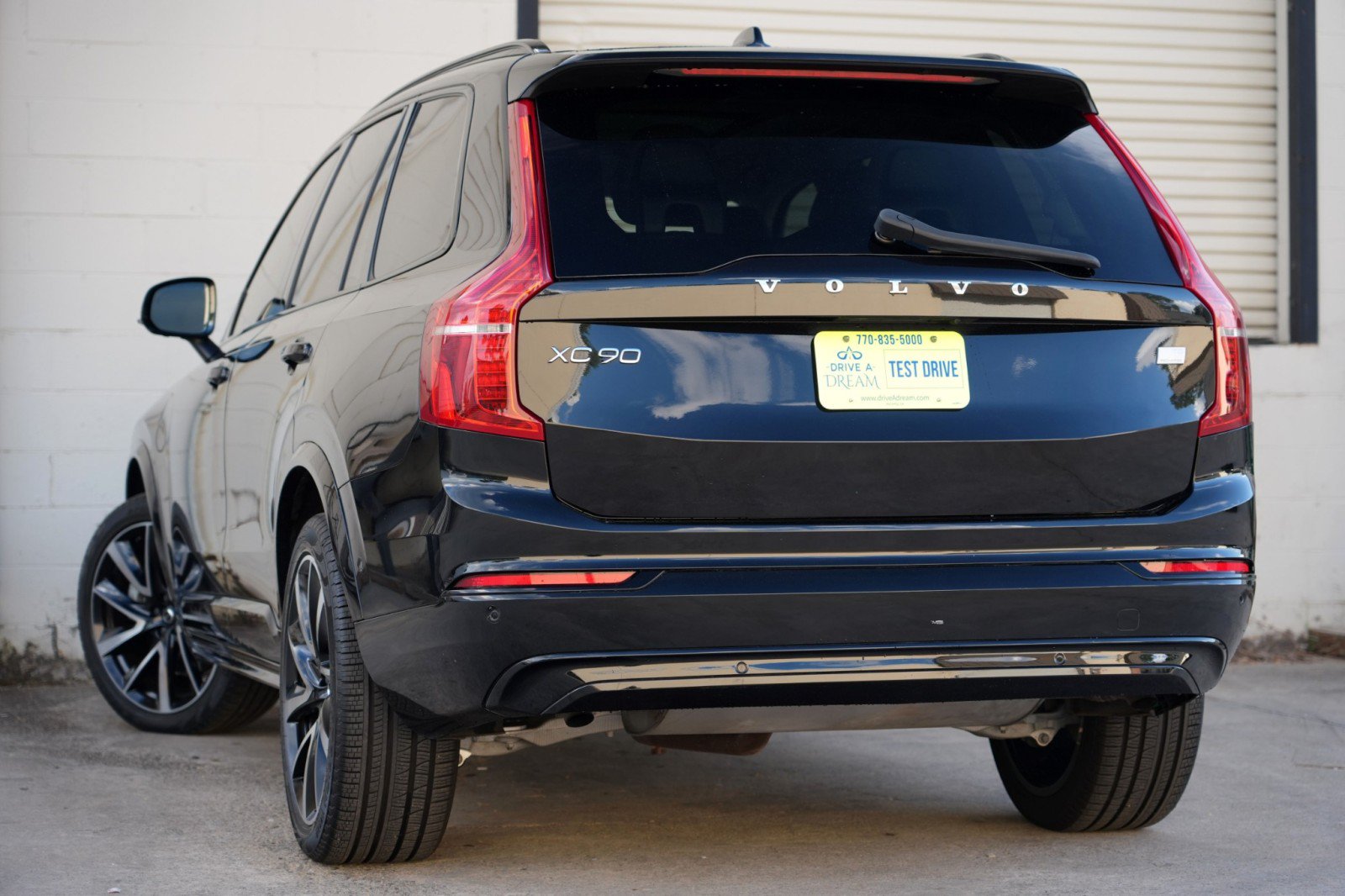 Used 2023 Volvo XC90 T8 Plus AWD/4WD image 6