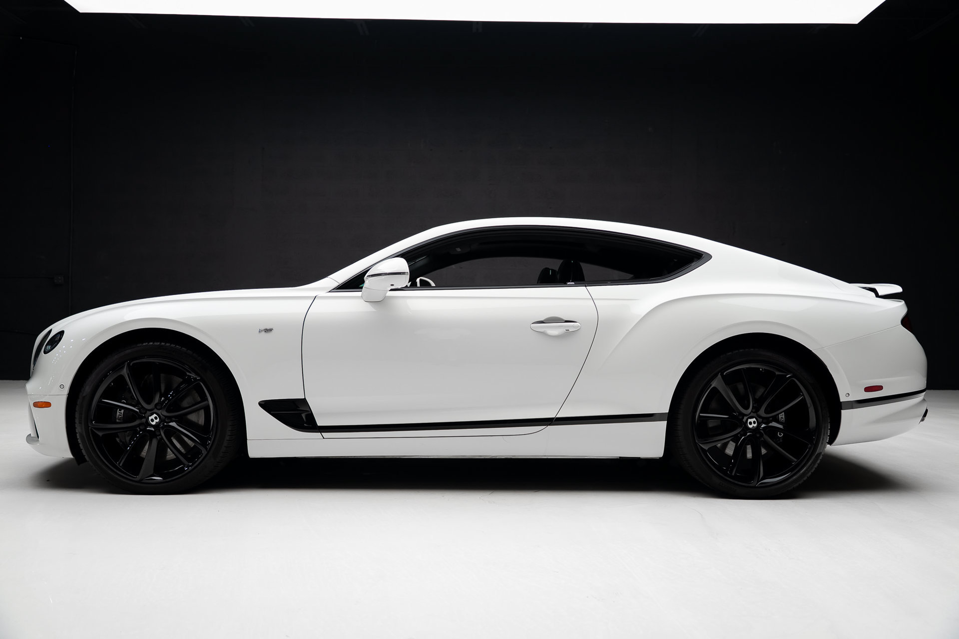 Used 2022 Bentley Continental GT AWD/4WD image 17