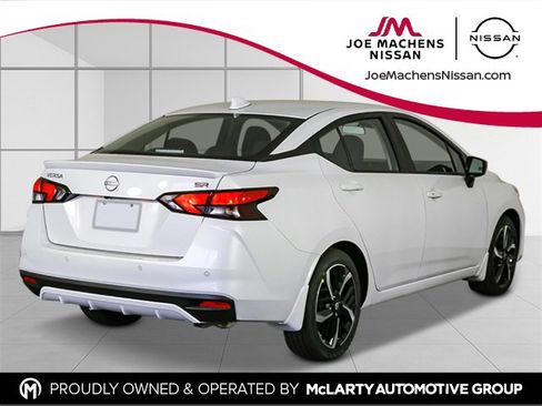 New 2025 Nissan Versa SR w/ Trunk Package image 5