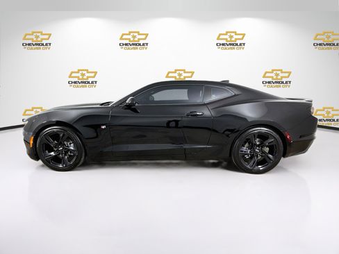 Used 2022 Chevrolet Camaro LT w/ RS Package RWD image 5