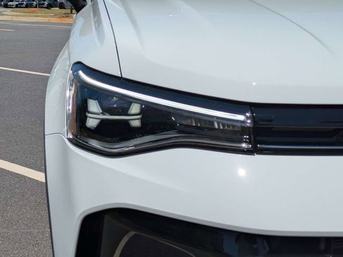 New 2026 Volkswagen Taos S FWD image 10