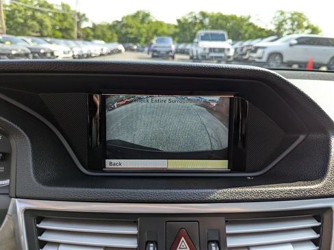 Used 2010 Mercedes-Benz E 350 4MATIC Sedan image 22
