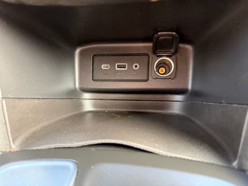 Used 2020 Chevrolet Equinox LT w/ Driver Convenience Package FWD image 27