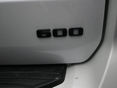 Used 2023 Cadillac Escalade Sport Platinum w/ LPO, ONYX Package image 17