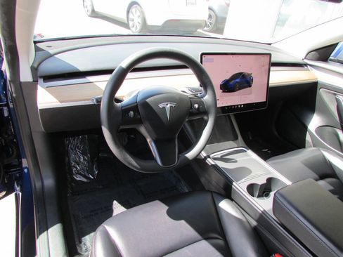 Used 2023 Tesla Model 3 Standard Range RWD image 11
