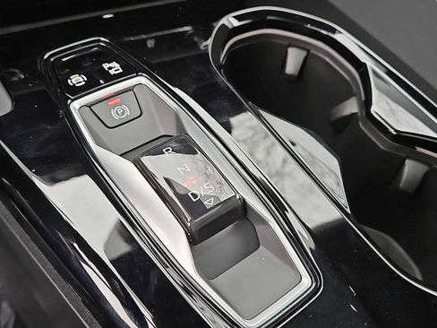 Certified 2025 Audi Q5 Premium Plus w/ Premium Plus image 12