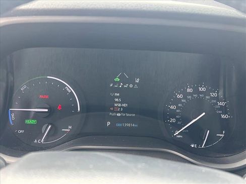 Used 2023 Toyota Sienna XLE image 12