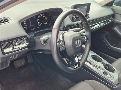 Used 2024 Honda Civic EX image 9