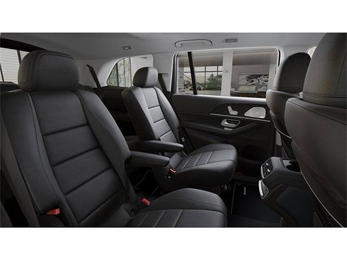 New 2026 Mercedes-Benz GLS 450 4MATIC image 5