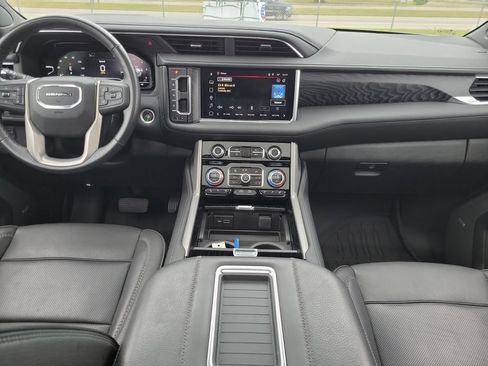 Used 2023 GMC Yukon Denali AWD/4WD image 15