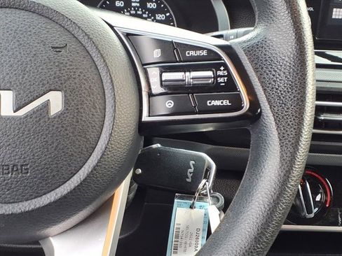 Used 2022 Kia Seltos LX image 19