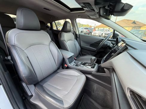 Used 2024 Subaru Crosstrek 2.5i Limited w/ Crosstrek Mirror Package image 16