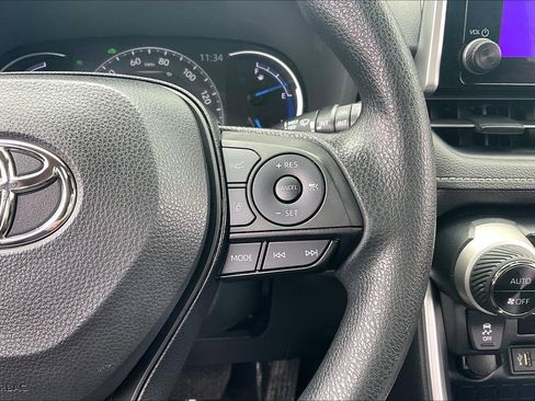 Used 2024 Toyota RAV4 XLE image 24