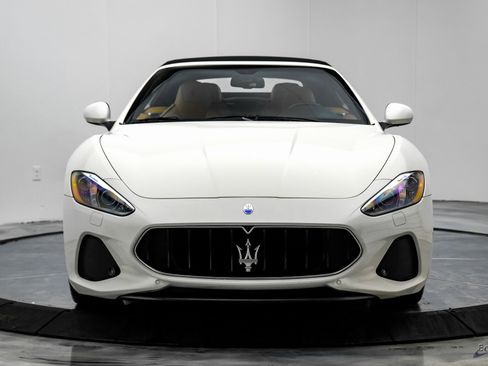 Used 2018 Maserati GranTurismo Sport image 33