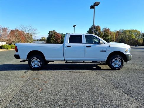 Used 2018 RAM 2500 Tradesman image 3