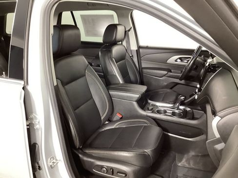 Used 2019 Chevrolet Traverse LT w/ LT Premium Package FWD image 36