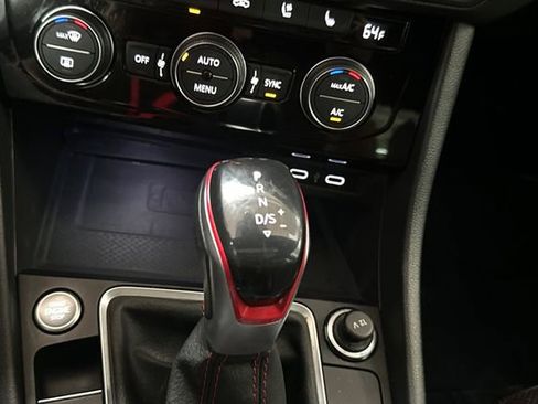 Used 2022 Volkswagen Jetta GLI Autobahn image 24