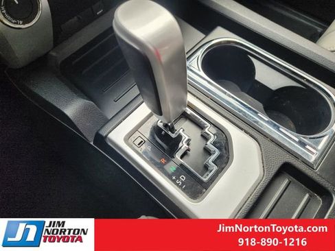 Used 2017 Toyota Tundra Limited image 23