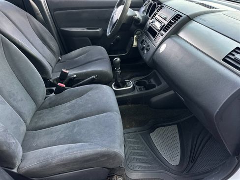 Used 2009 Nissan Versa 1.8 S FWD image 14