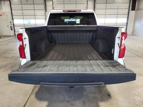 Used 2022 Chevrolet Silverado 1500 RST image 12