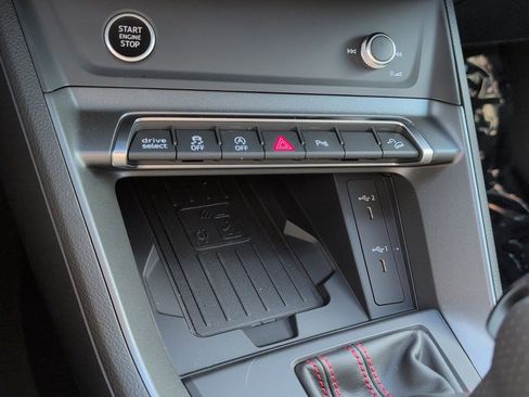 New 2025 Audi Q3 2.0T Premium Plus image 9