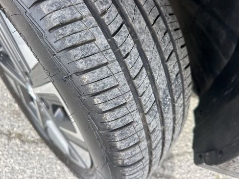 Used 2023 Hyundai Kona SE image 32