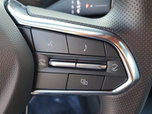 New 2026 Chevrolet Equinox EV LT image 27