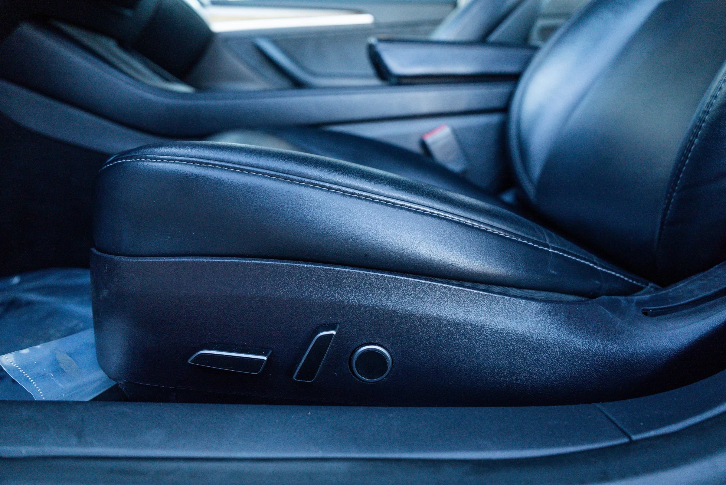 Used 2022 Tesla Model 3 Long Range AWD/4WD image 25