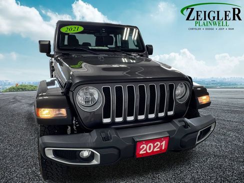 Used 2021 Jeep Wrangler Unlimited Sahara w/ Uconnect 4C Nav & Sound Group AWD/4WD image 8