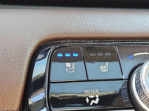 Certified 2023 Honda Pilot Elite image 16