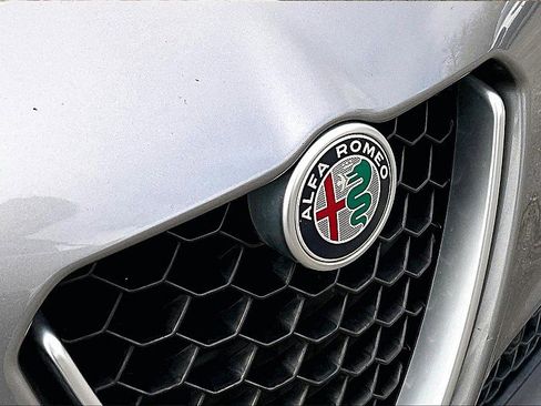 Used 2018 Alfa Romeo Giulia Ti Sport w/ Quick Order Package 22U Sport image 27