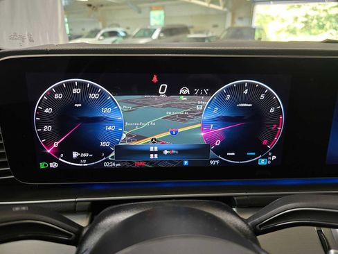 Certified 2025 Mercedes-Benz GLS 450 4MATIC image 35