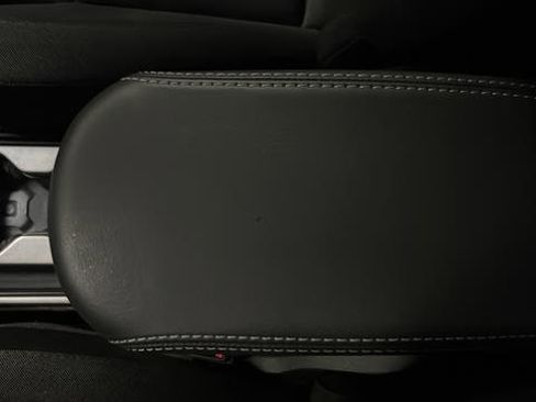 Used 2022 Jeep Renegade Latitude AWD/4WD image 19