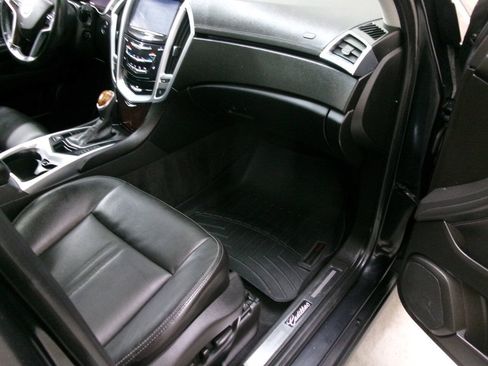 Used 2014 Cadillac SRX Luxury w/ Driver Awareness Package AWD/4WD image 28