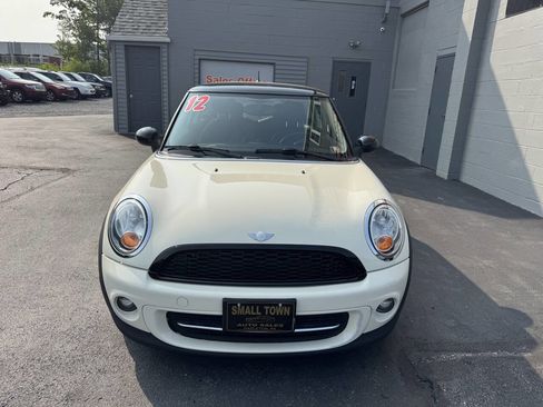 Used 2012 MINI Cooper Hardtop image 2