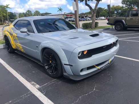 Used 2022 Dodge Challenger R/T Scat Pack w/ Plus Package RWD image 3