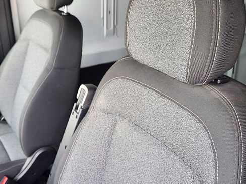 Used 2025 RAM ProMaster 2500 w/ Convenience Group image 16