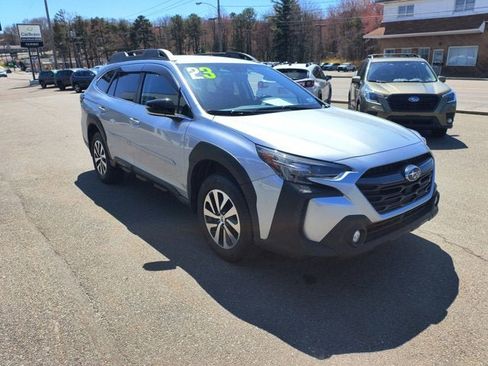 Certified 2023 Subaru Outback Premium w/ Popular Package #1 AWD/4WD image 2