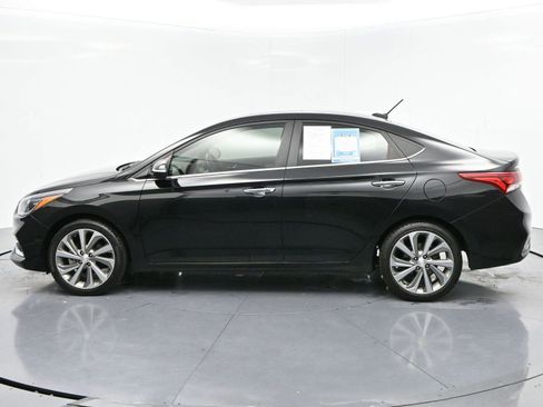 Used 2021 Hyundai Accent Limited image 4