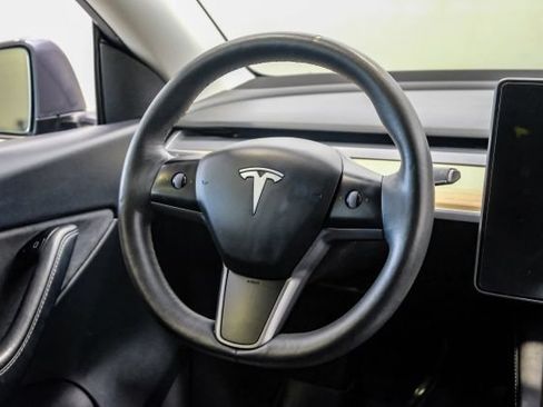 Used 2021 Tesla Model Y 2WD image 24