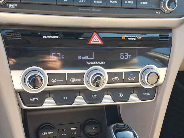 Used 2020 Hyundai Elantra Value Edition w/ Winter Weather Package FWD image 13