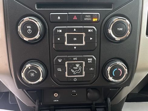 Used 2013 Ford F150 XLT w/ XLT Chrome Pkg RWD image 19