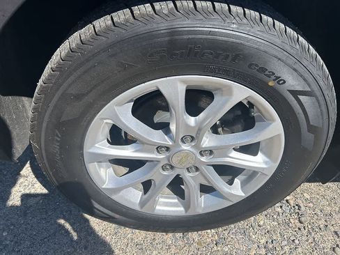 Used 2019 Chevrolet Equinox LS w/ LPO, Floor Liner Package AWD/4WD image 10