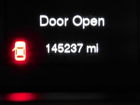 Used 2016 Jeep Cherokee 75th Anniversary image 30