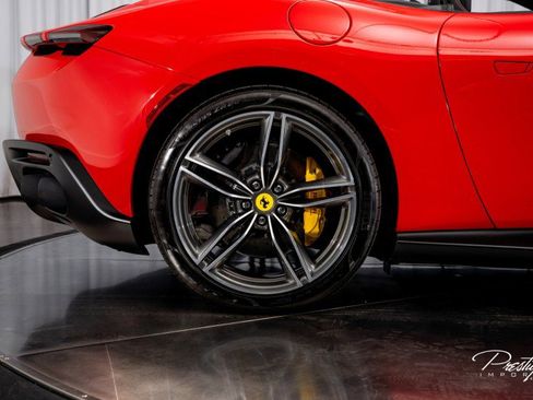Used 2024 Ferrari Roma Spider image 23