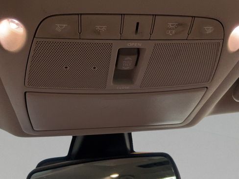 Used 2020 Nissan Maxima 3.5 SL w/ Floor Mat Group FWD image 18