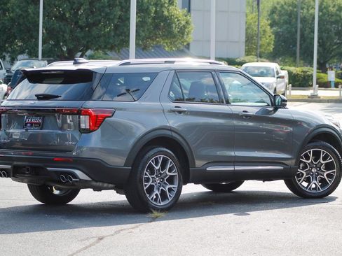 Used 2025 Ford Explorer Platinum w/ Ultimate Package AWD/4WD image 20